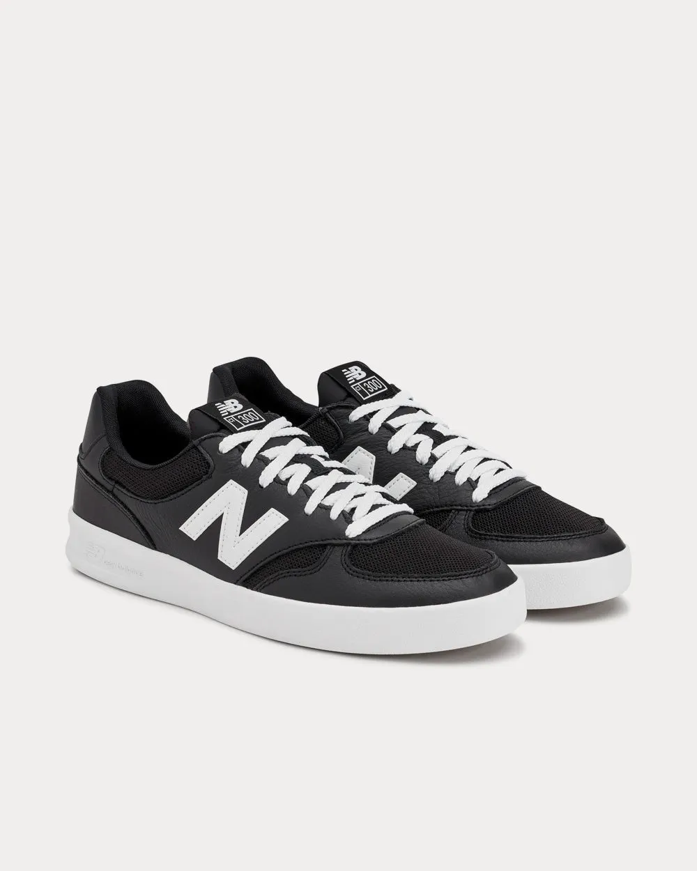 CT300 Black Low Top Sneakers