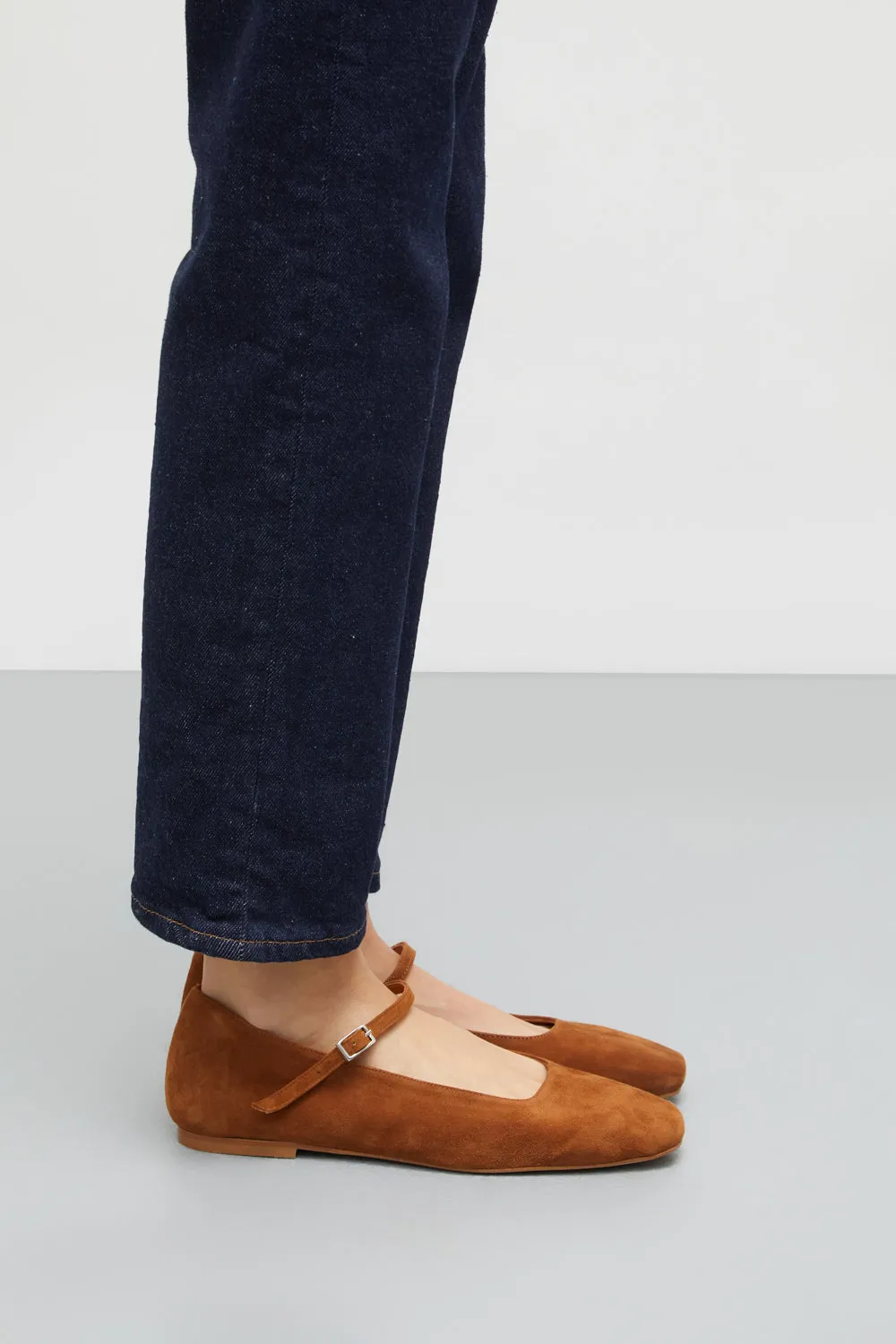 Julieta Mary Janes in Caramel Suede