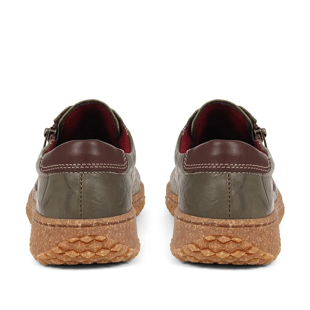 Loretta Leather Trainers - HAK38023 / 324 496