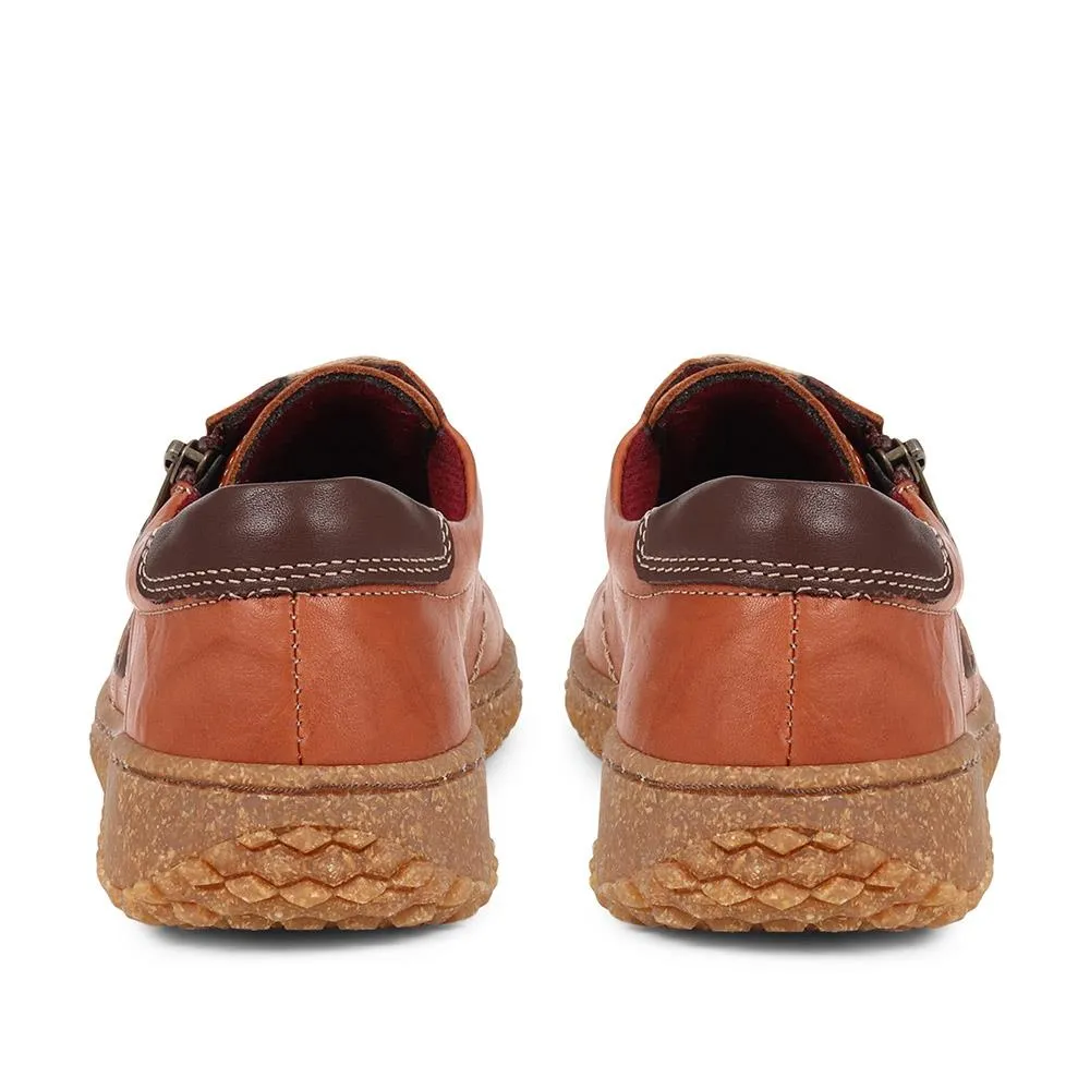 Loretta Leather Trainers - HAK38023 / 324 496