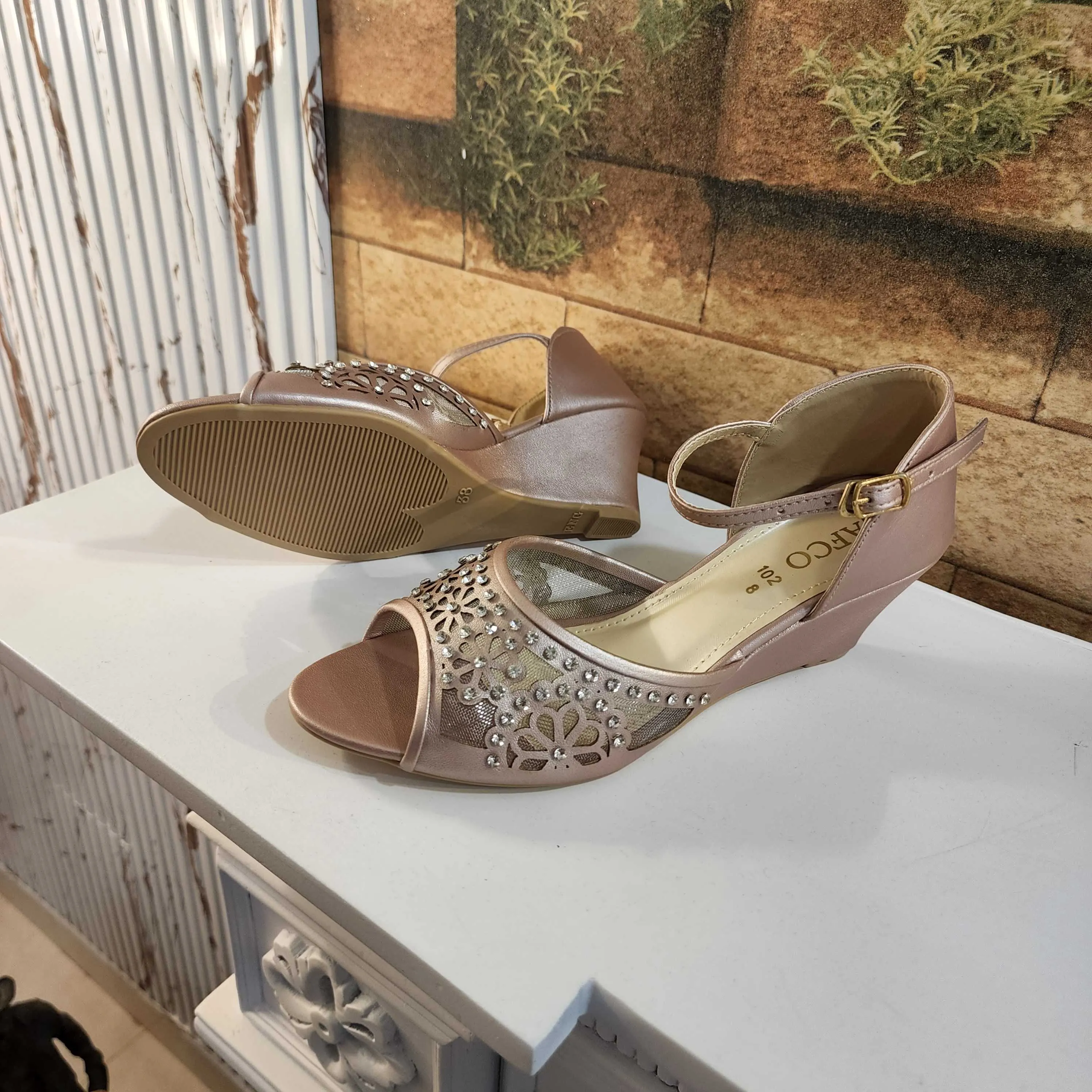 Peach Casual Sandals In Wedge