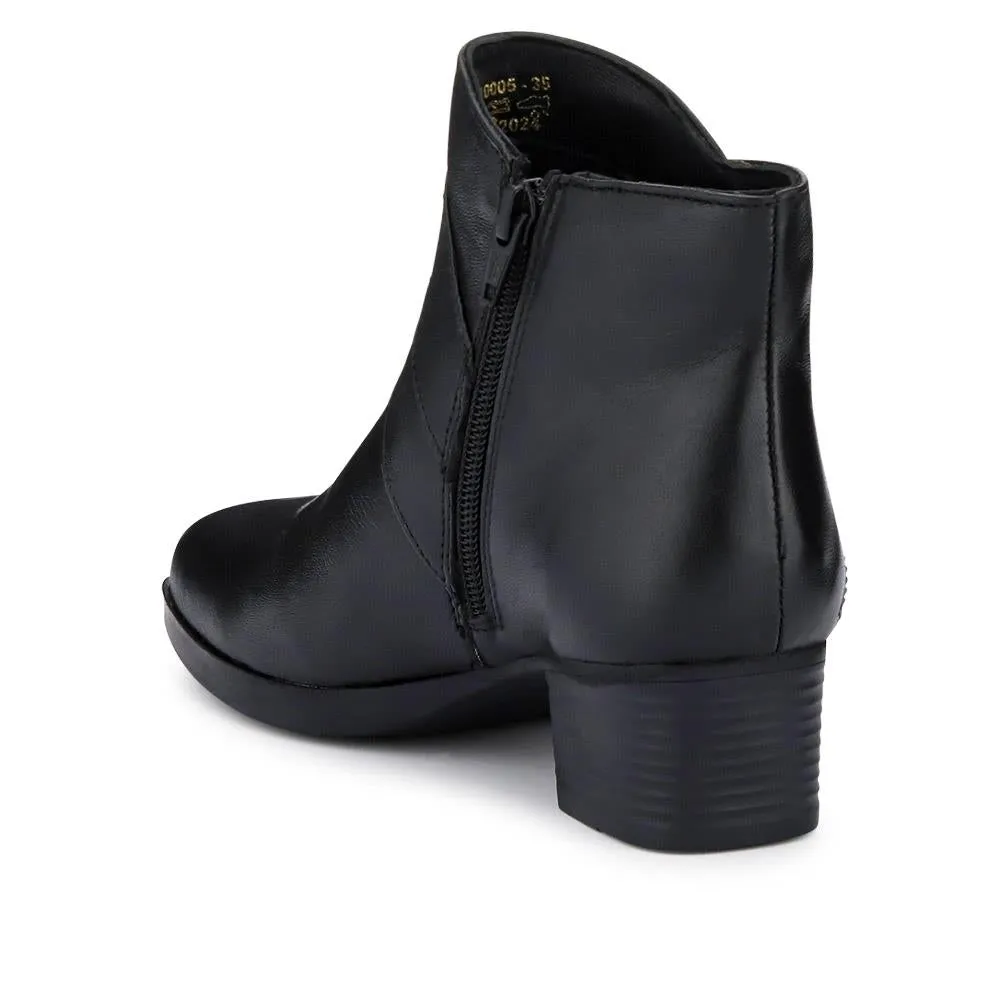 Wide-Fit Breathable Leather Boots - NAP40005 / 326 238