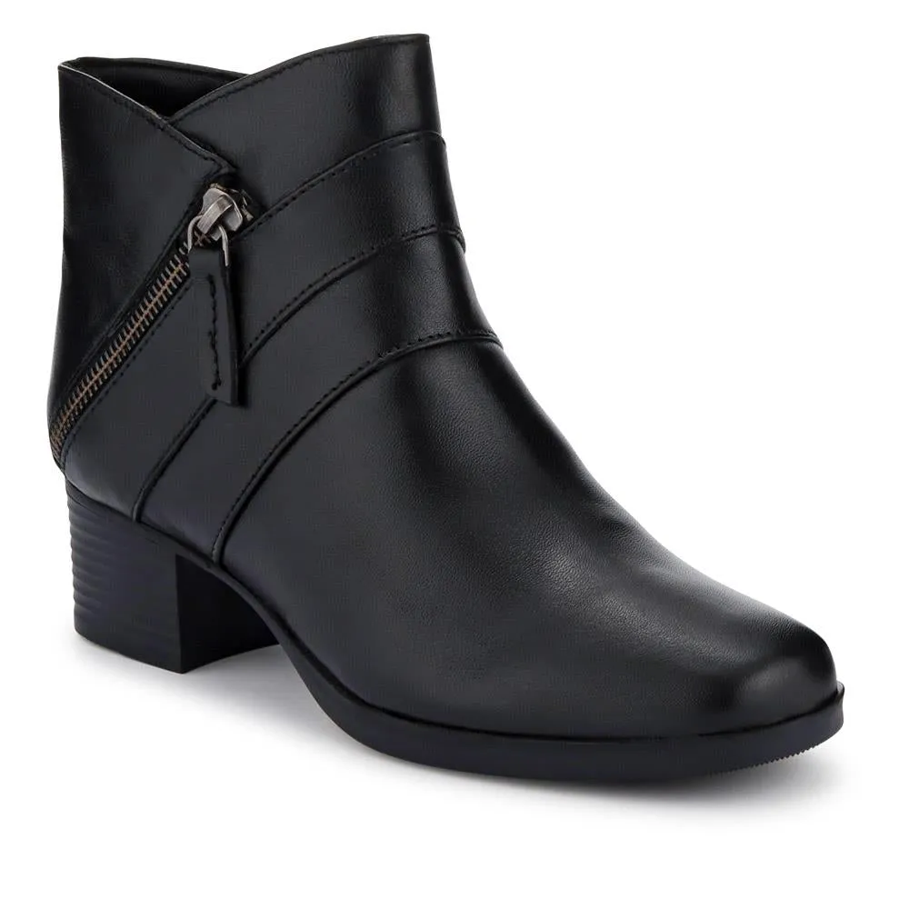 Wide-Fit Breathable Leather Boots - NAP40005 / 326 238